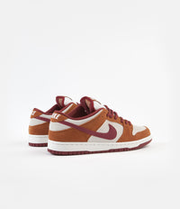 Sb dunk low pro dark russet - cedar deals - summit white