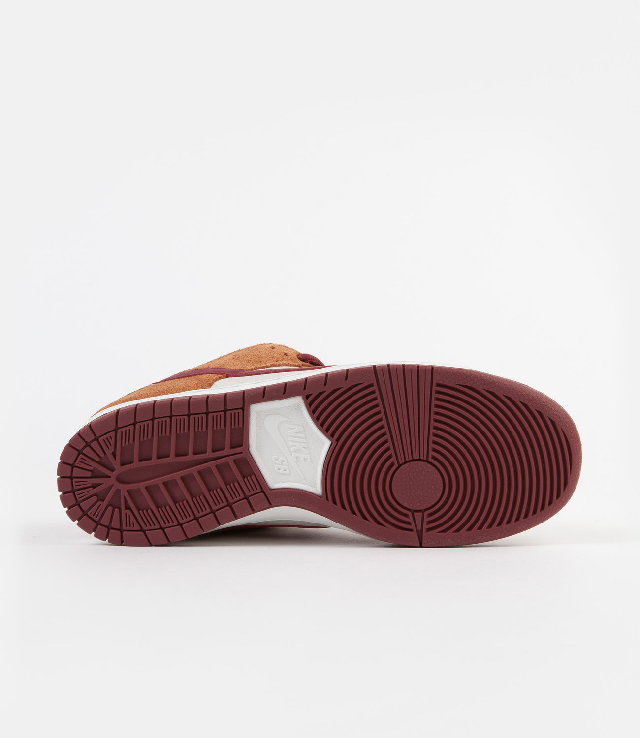 Nike SB Dunk Low Pro Shoes - Dark Russet / Cedar - Summit White | Flatspot