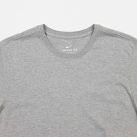 Nike SB Essential T-Shirt - Dark Grey Heather / Dark Grey Heather thumbnail