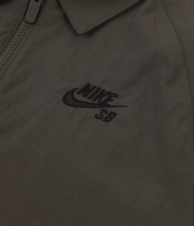 Nike SB Essentials Jacket - Cargo Khaki / Black | Flatspot