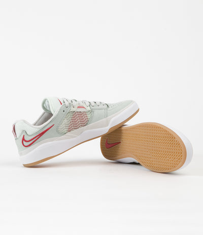 Nike SB Ishod Premium Shoes - Seafoam / University Red - Barely Green