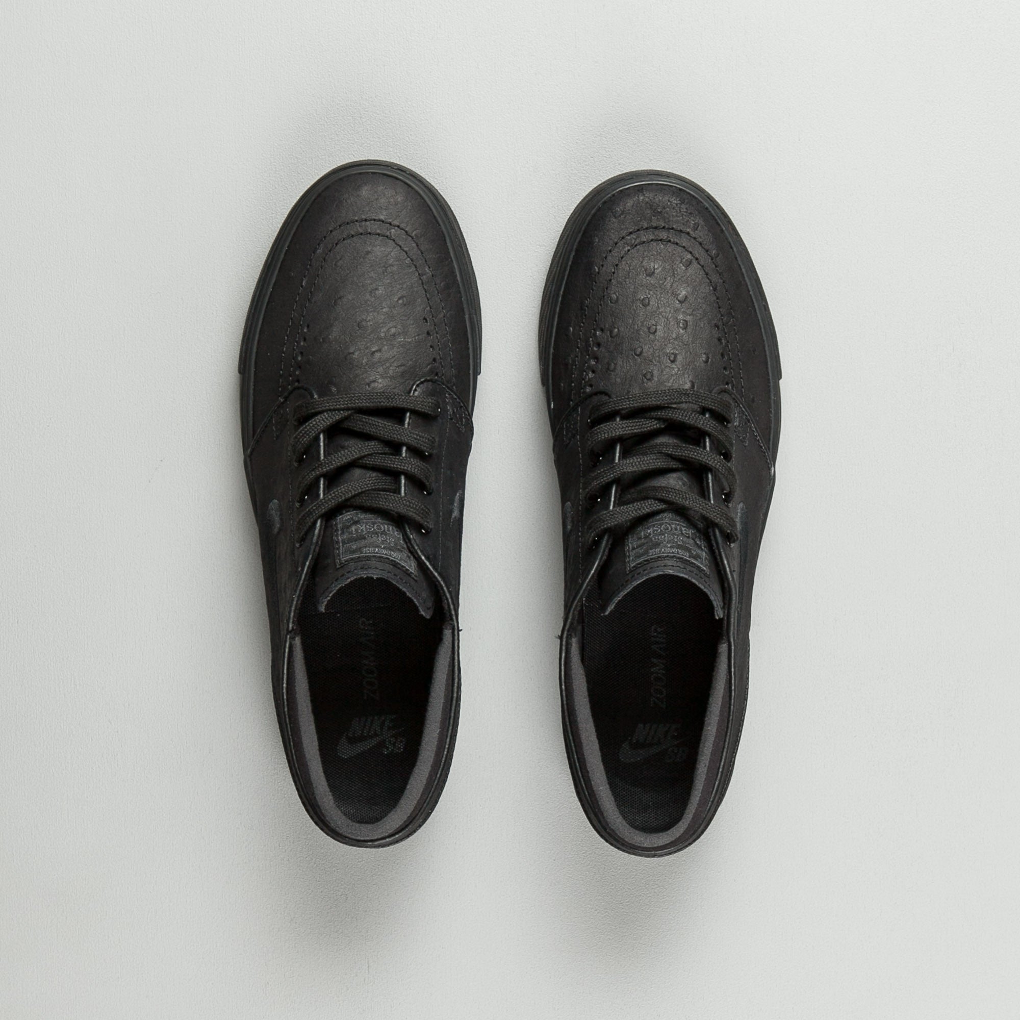 janoski black leather
