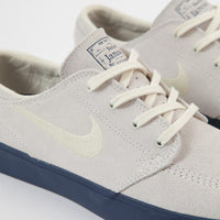 Nike SB Janoski Remastered Shoes - Summit White / Fossil - Midnight Navy - Fossil thumbnail