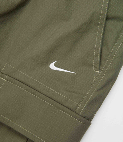 Nike SB Kearny Cargo Pants - Medium Olive / White / White | Flatspot