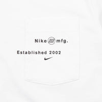 Nike SB Logo Pocket T-Shirt - White thumbnail