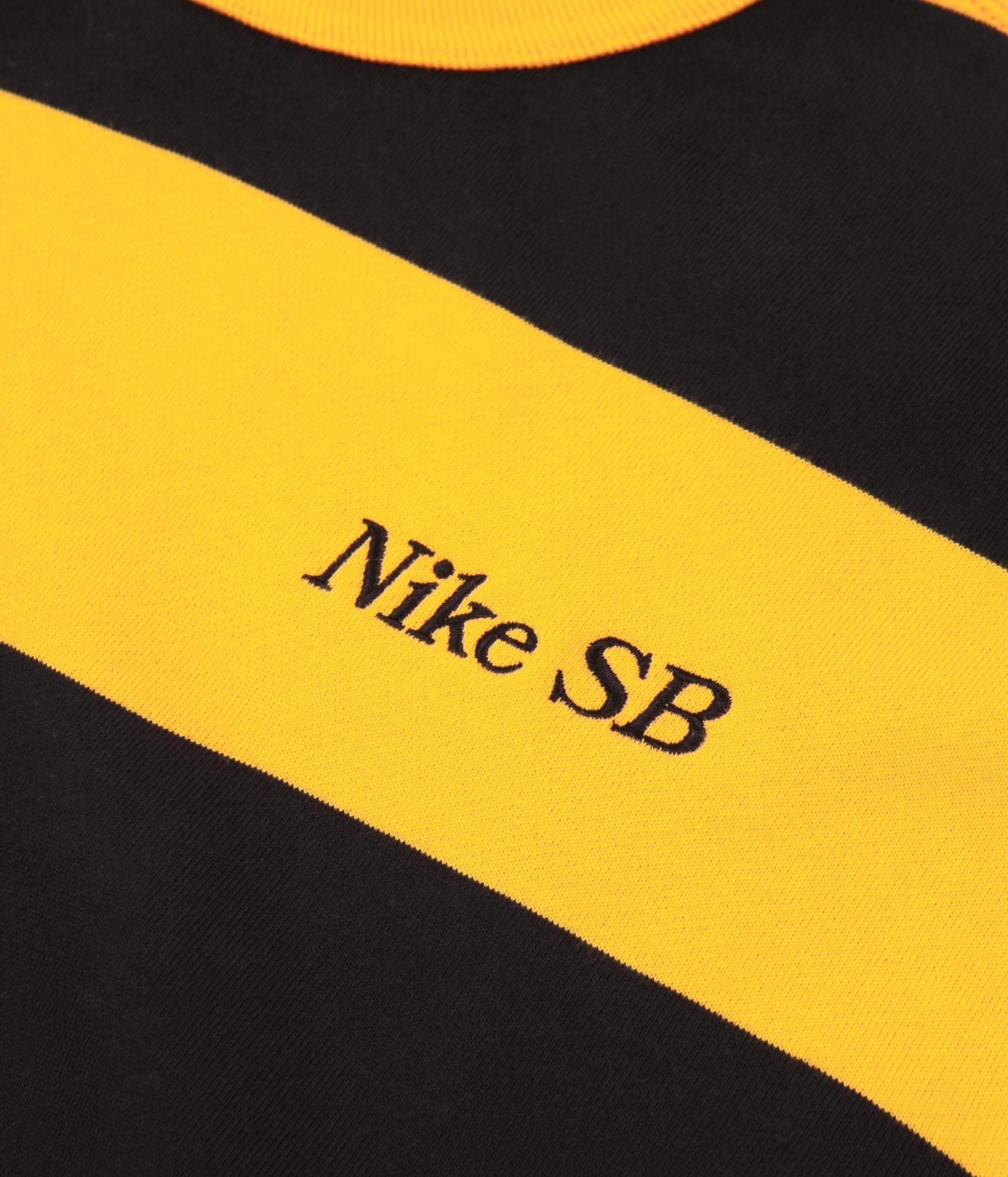 Nike SB Crewneck Sweatshirt - University Gold / Black - Black | Flatspot