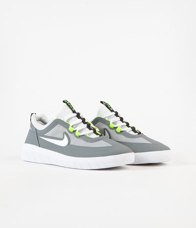 Nike SB Nyjah Free 2 Shoes - Smoke Grey / White - Light Smoke Grey