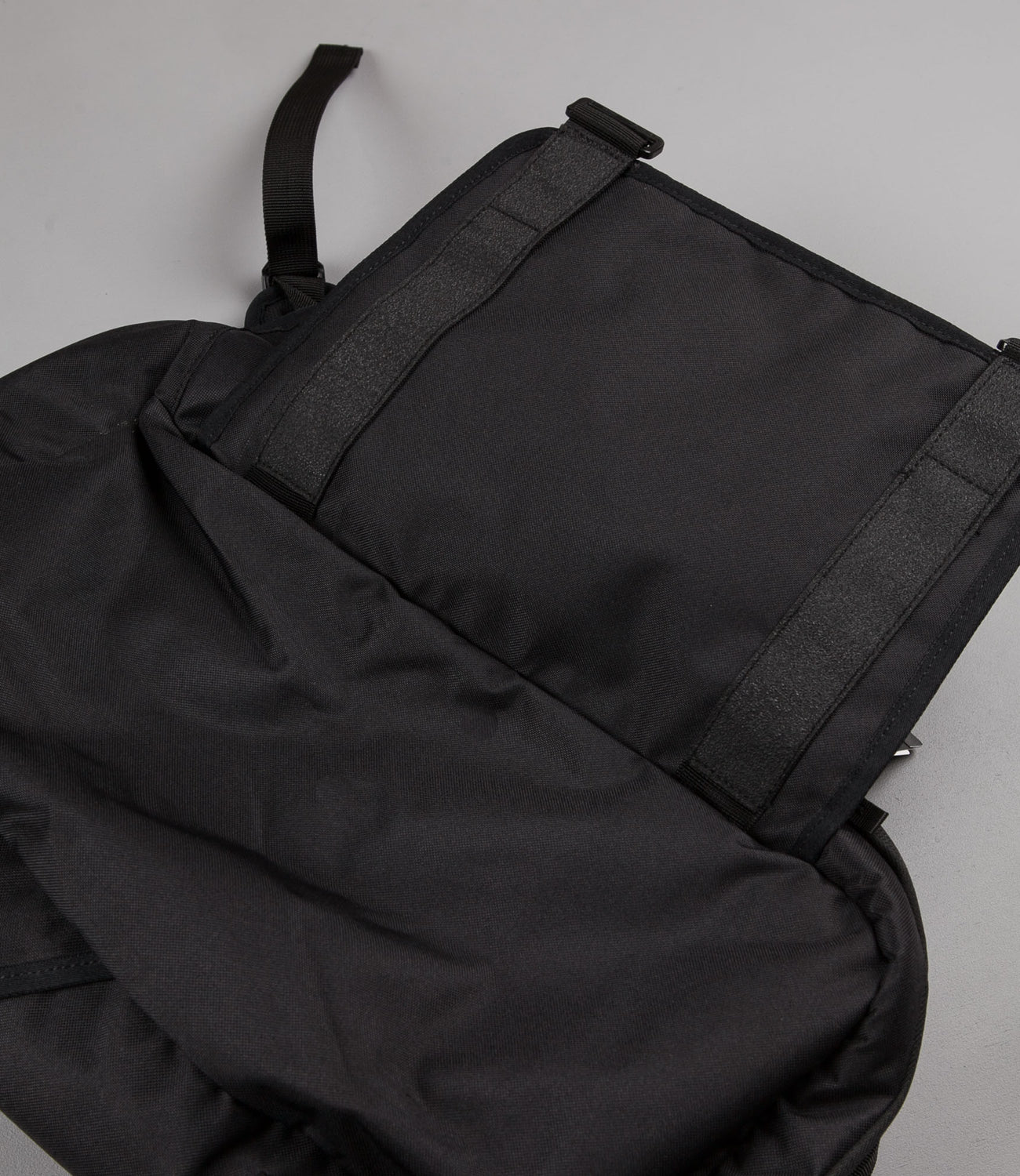 Nike SB Shelter Skateboarding Backpack Black / Black / White Flatspot