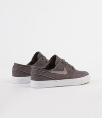 Stefan janoski deconstructed on sale