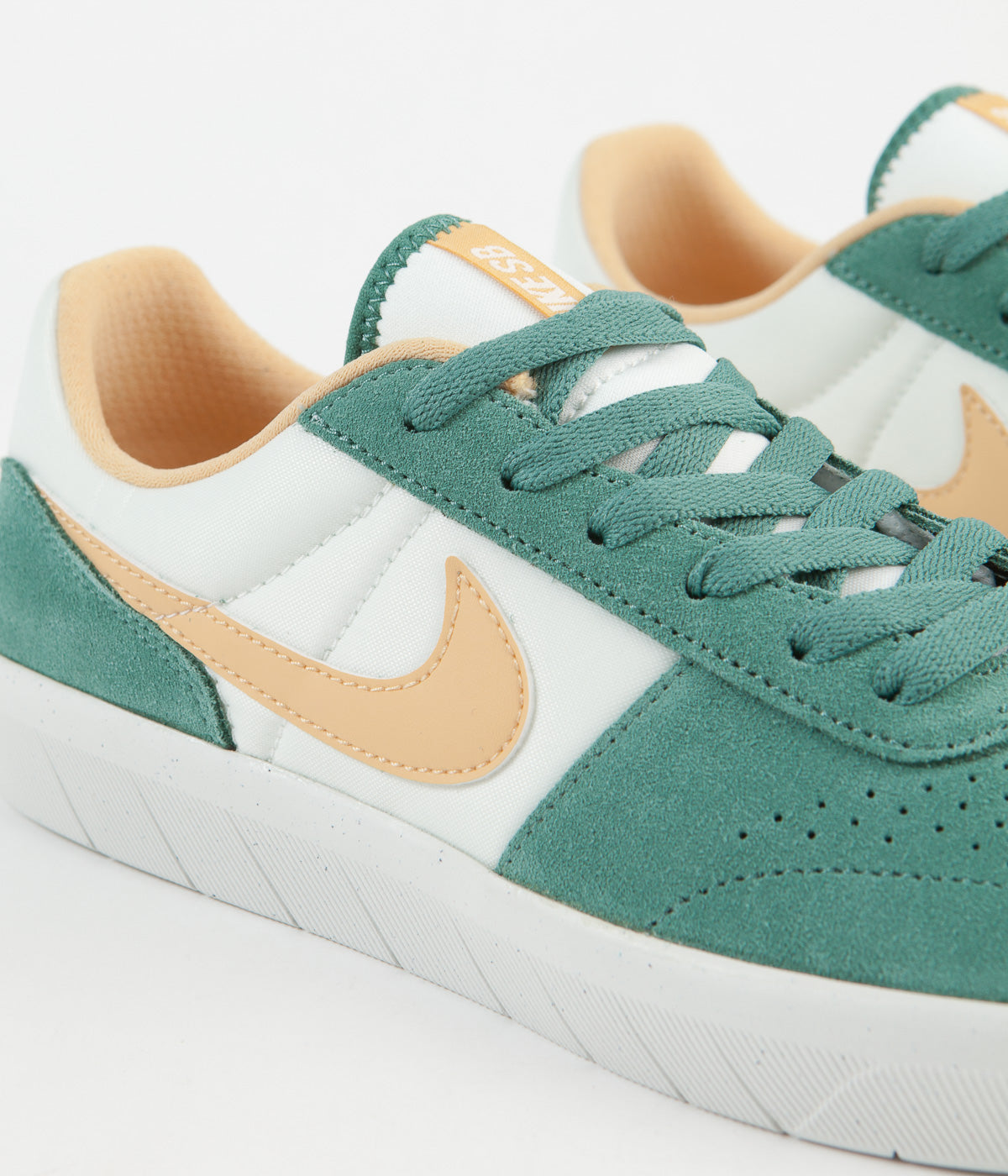 Nike sb team classic bicoastal & celestial gold shoes Clearance