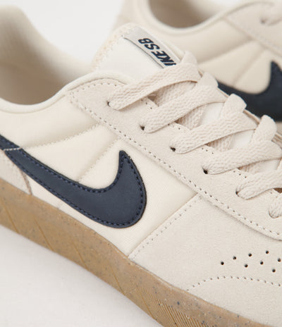Nike SB Team Classic Shoes - Light Cream / Obsidian - Gum Yellow