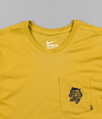 Nike SB Tiger Pocket T-Shirt - Peat Moss / Peat Moss / Obsidian