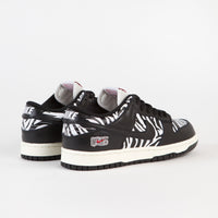 Nike SB x Quartersnacks Dunk Low OG Shoes in Black and White thumbnail