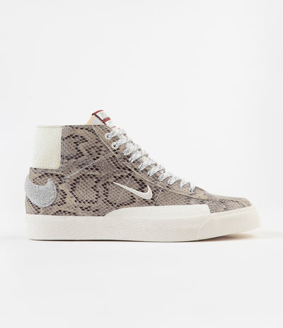 Nike SB x Soulland Blazer Mid Shoes - Light Bone / White - Pure Platinum