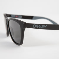 Oakley Frogskins Mix Sunglasses - Matte Black / Prizm Grey thumbnail
