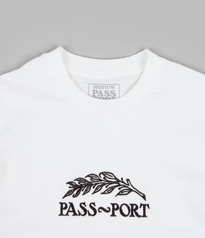 Pass Port Quill Embroidery T-Shirt - White