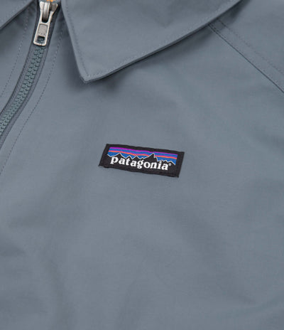 Patagonia baggies grey top