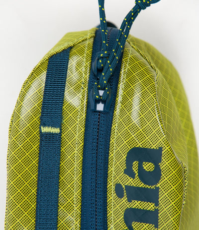 Patagonia Black Hole Cube 2L - Chartreuse