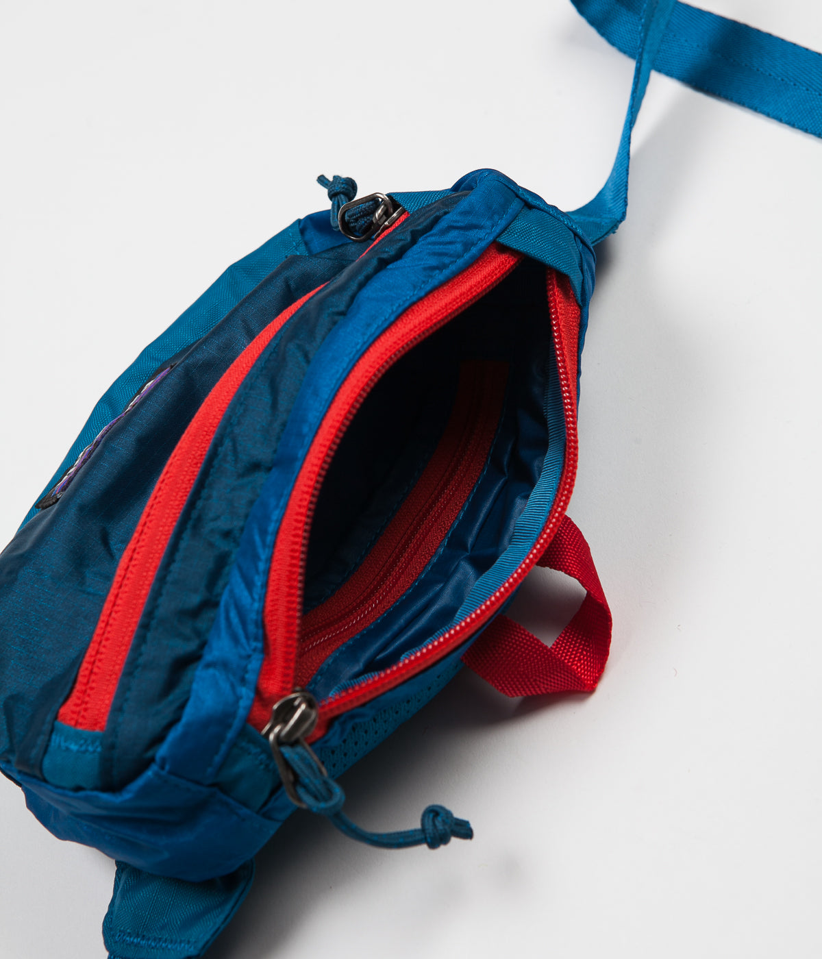 Lightweight travel discount mini hip pack