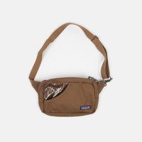 Patagonia stand up belt bag top