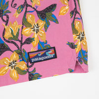 Patagonia Stretch Wavefarer 16" Volley Shorts - Squash Blossom: Marble Pink thumbnail