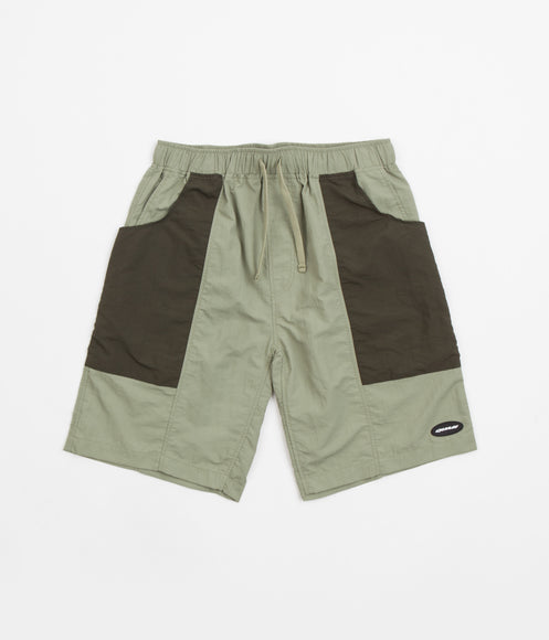 Quasi Solo Shorts - Moss