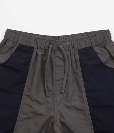 Quasi Solo Shorts - Stone