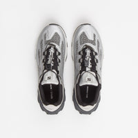 Salomon Speedverse PRG Shoes in Silver and Frost Grey / Lunar Rock thumbnail