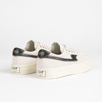 Stepney Workers Club Dellow S-Strike Suede Shoes - Ecru / Black thumbnail