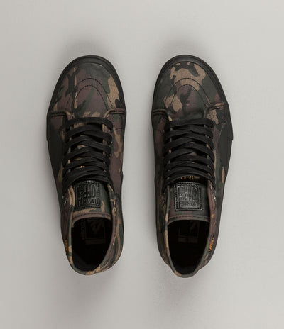 Vans AV Classic High Shoes - (Camo) Black