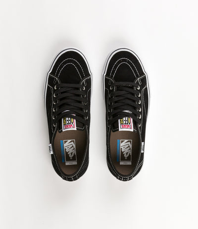Vans AV Classic Pro Shoes - Black / White