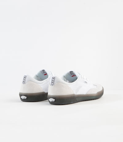 Vans AVE Pro Shoes - White / Smoke