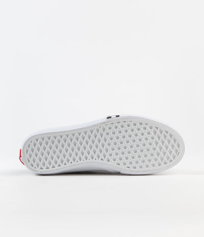 Vans Chukka Pro Shoes - (Danny Wainwright) Black / True White